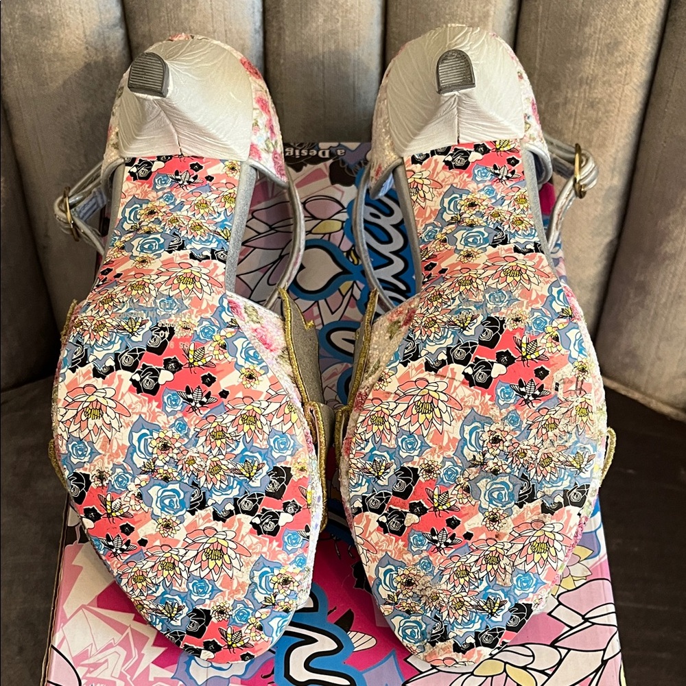 Irregular Choice Love and Marriage Heels - Picture 6 of 10